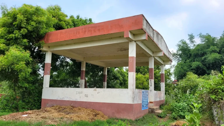Waiting Hall and Karumakariya Mandapam for Aanangooran Kuchipalayam Colony habitation