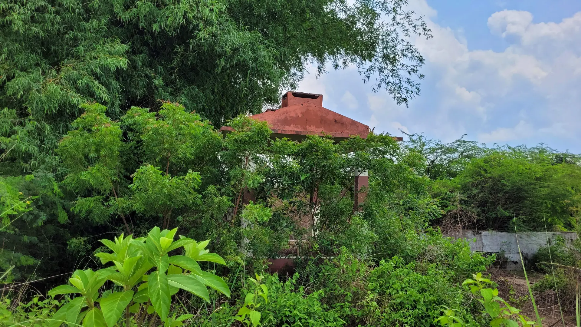 Crematorium for Aanangooran Kuchipalayam Colony habitation
