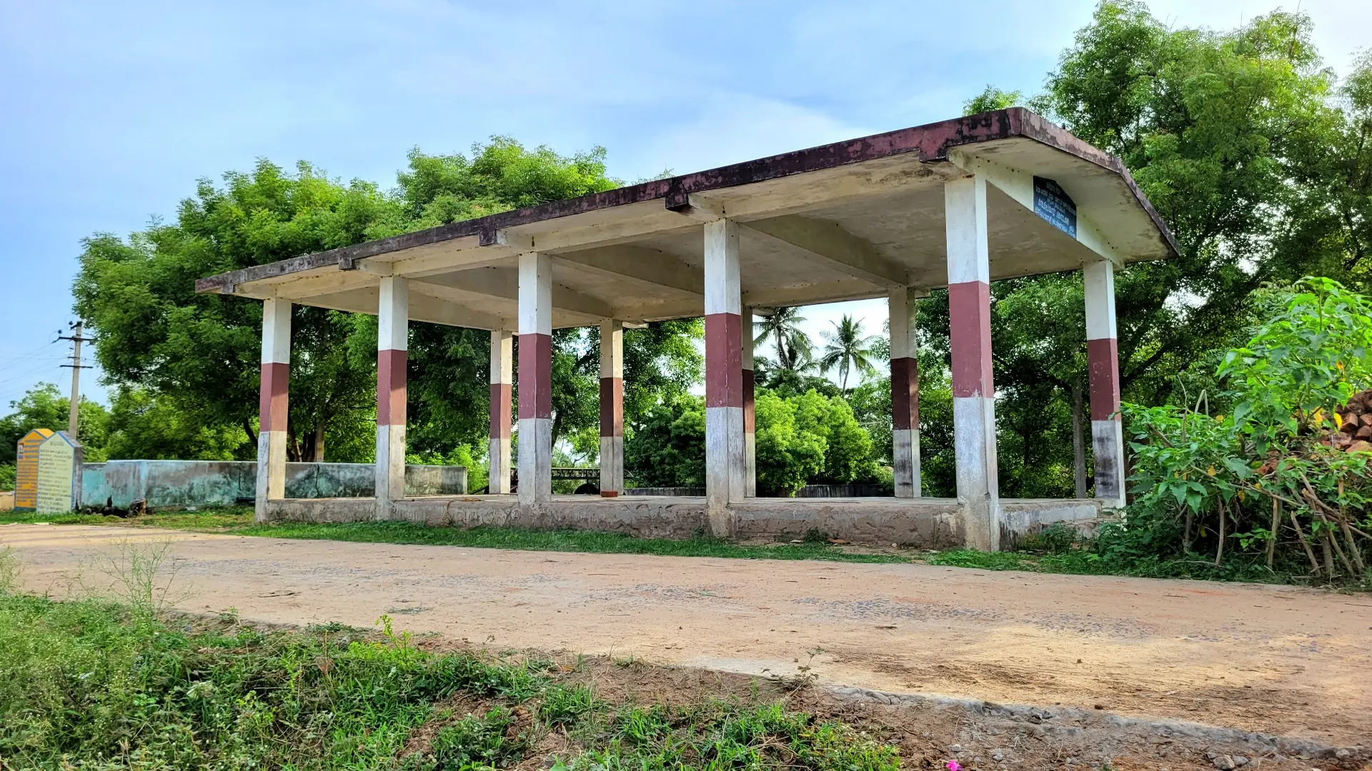 Waiting Hall and Karumakariya Mandapam